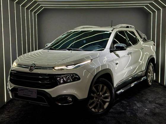 FIAT TORO 2.0 16V TURBO DIESEL RANCH 4WD AT9